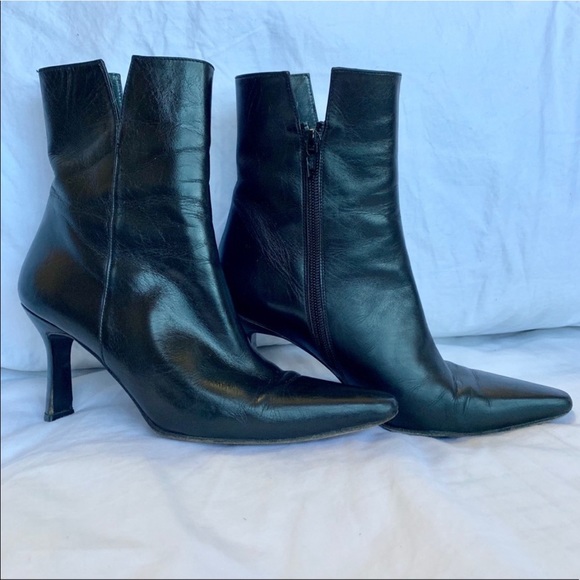 Stuart Weitzman Shoes - Stuart Weitzman Leather Notched Ankle Boot Black